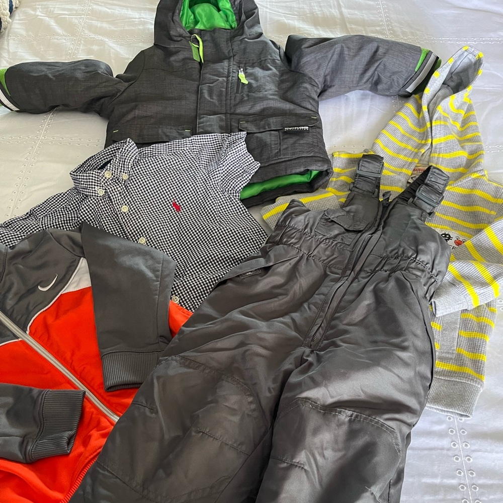 Lot of Infant/Toddler Boy Clothing Sizes 18/24M